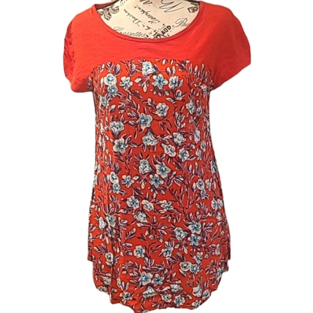 Meadow Rue Anthroplogie Size XS Red Top with Floral Print